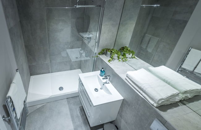 Union Bank Apartments - Photo 47