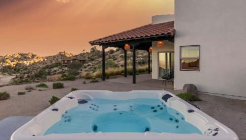 Boulder Surrounded Escape- ANOTHERdeserthouse - Photo 2