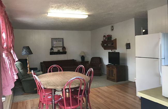 Calm Waters Cabin Resort - Photo 40