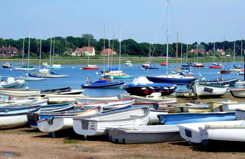 King Bed Joy Lane, Chichester near Goodwood - Foto 48