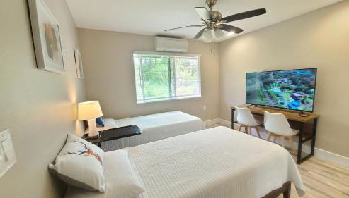Air Conditioned! Paradise Park Brand new 2-bedroom Suite - Foto 3