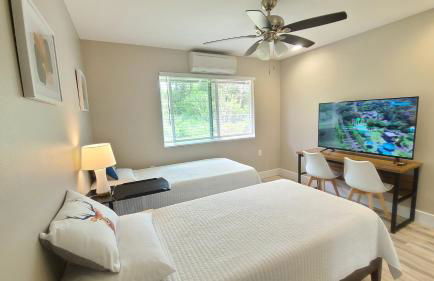 Air Conditioned! Paradise Park Brand new 2-bedroom Suite - Foto 3