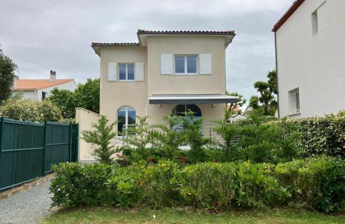 Devant la mer et la plage de ROYAN PONTAILLAC, 4chambres 2 à 8 personnes - Photo 4
