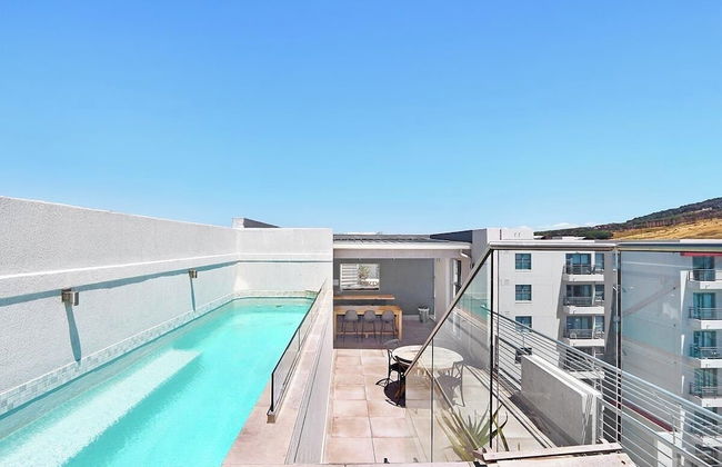 The Paragon 317 - Photo 2