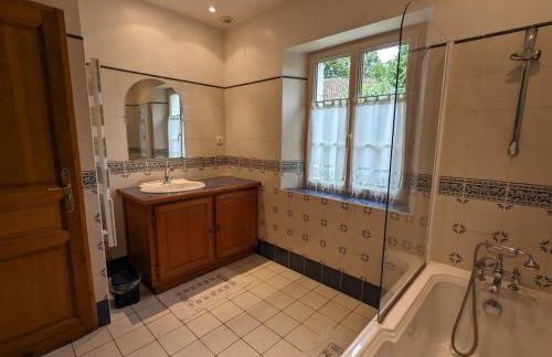 Gîte de Charme avec WiFi et Animaux Admis - FR-1-653-42 - Foto 19