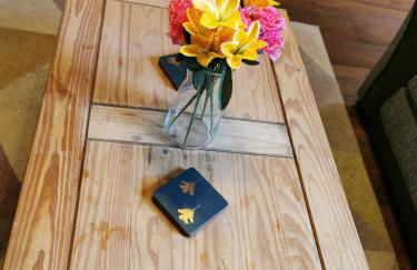 Family Friendly I Pets Welcome I Short Walk to Railway Station I 10min Drive to Safari Park - Foto 9