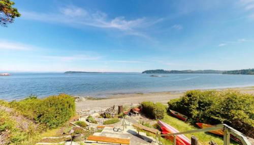 Puget Sound Chic Romantic Cottage with Private Beach Access & Gated Entry - Foto 2