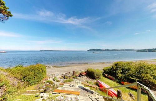 Puget Sound Chic Romantic Cottage with Private Beach Access & Gated Entry - Foto 2