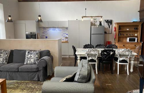 Creative Norfolk Chapel with Piano and Sauna Sleeps 10 - Foto 7