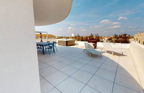 Spendide appartement tout confort, Résidence Archipel T4 en bord de plage, avec grande terrasse aménagée,spa et parking privé - Foto 16