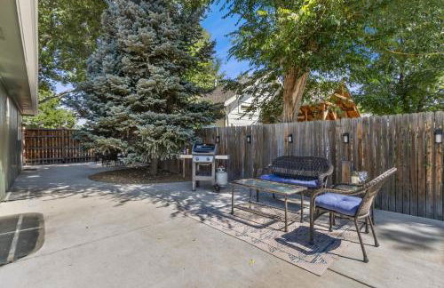 Downtown Windsor Home with Hot Tub and Pool Table - Foto 69