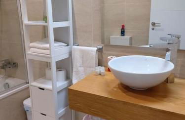 Torre D'Arenas, playa Victoria, piscina y parking - Photo 31