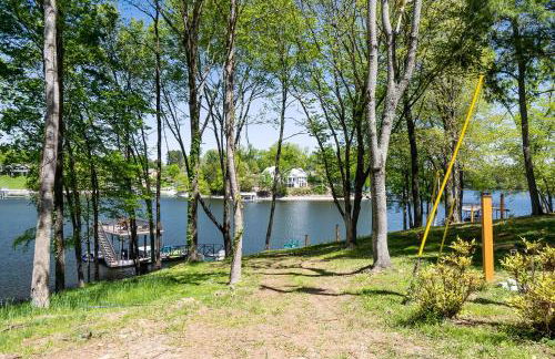 New Home, Dock, Home Theatre Projector, Hot Tub, Fire Pit, Kayaks - Foto 56