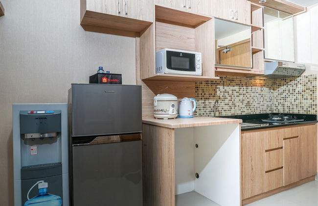 Best Homey Studio at The Oasis Apartment - Photo 11