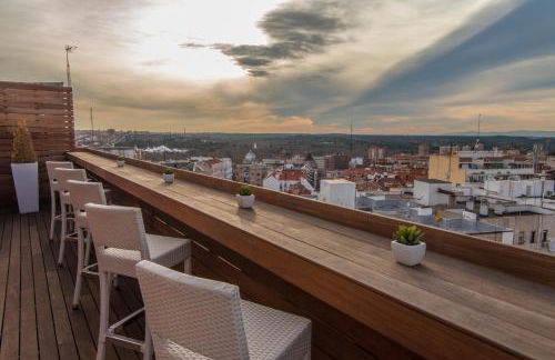 Apartosuites Jardines de Sabatini - Photo 54