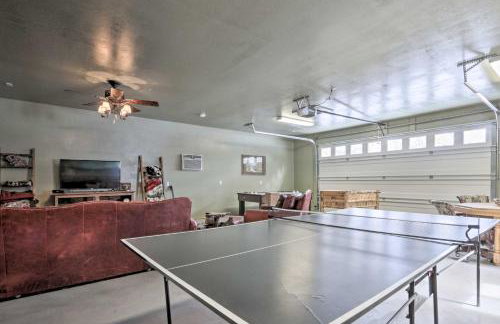 Fire Pit and Game Room Heber-Overgaard Cabin! - Foto 22