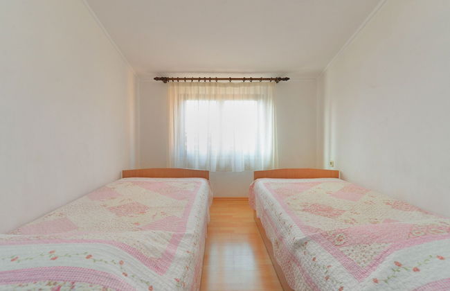 Apartment 1803 - Photo 12