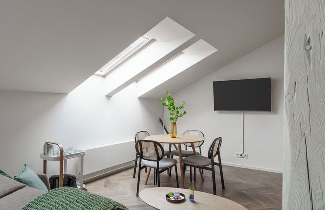 Limehome Prague Halkova - Foto 68