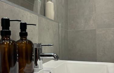 Manchester Apt, Free Parking, Business, Couples & Families - Foto 33