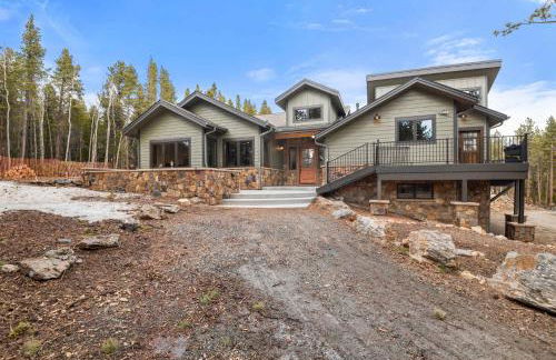 34 Acre Escape Games Hiking Pool Table Bicycles - Foto 56