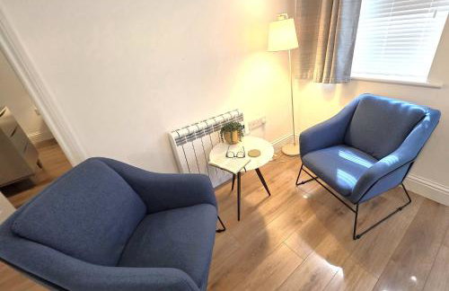 Deluxe One Bed Flat at Dawe Luxury Suites - An Entire Apartment near Ely Cathedral & Train Station - Ideal Gateway to Explore Ely, Cambridge, Norfolk & London - Sleeps up to 4 - Photo 6