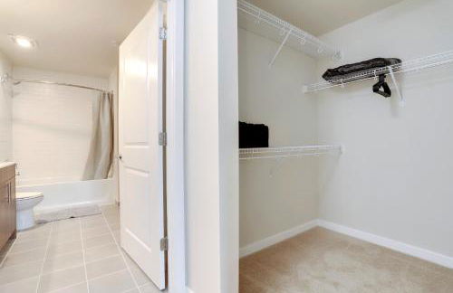 Live The Alexandria Exp From This Comfy Apt - Foto 16