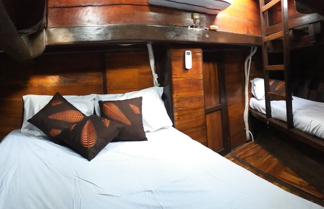 Komodo Pirate Boat - Phinisi Liveaboard - Foto 14