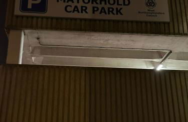 Super-King Bed Studio Apartment in Central Northampton - Photo 30