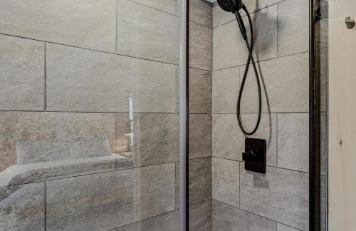 Log Cabin Fireplace Upper Valley - Wooded Chalet - Foto 15