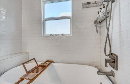 3BD Charming Cottage Large Backyard Garden Suite - Foto 40