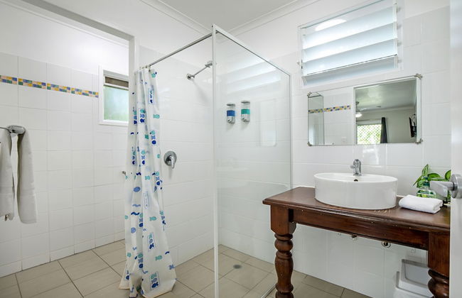 Bush Village Holiday Cabins - Photo 61