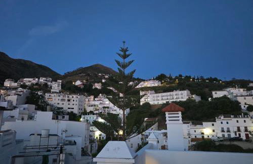 Casa Lidia, bonito y cómodo ático con rooftop privado, impresionantes vistas mar, montaña y jacuzzi - Foto 51