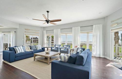 3-story beach house with incredible ocean views, steps to the beach - Photo 6