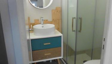 gite echarou agréable maison de famille - Foto 4, Shower