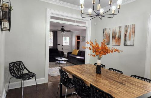 Spacious Centrally Located 3 Bed 2 Bath - Sleeps 8 - Foto 11