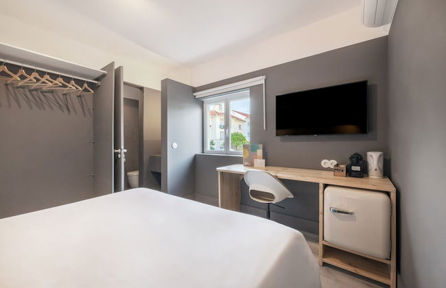 Olala Rainbow Suites - Photo 11