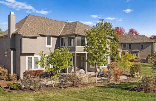 Beautiful relaxing private villa next to a pond smart home and Traeger Grill - Foto 26