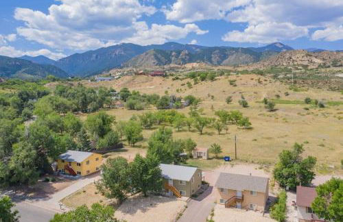 2BR Aptmt Parks Private Deck, Mountain Views! - Foto 54