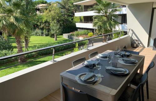 Appartement climatisé les pieds dans l'eau pour 6 personnes avec 1 suite parentale, 1 chambre double et 1 mini chambre Piscine sur le toit clim garage - Foto 63