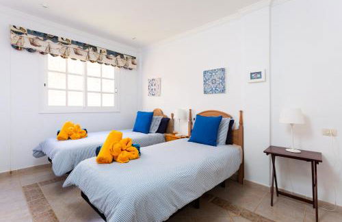 ViVa Cumbres - Villa with pool, jacuzzi and sea view - Foto 18