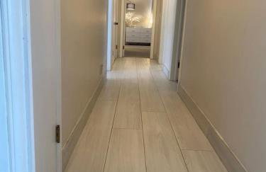 Ranch Style w firepit and big backyard TV Room - Foto 17