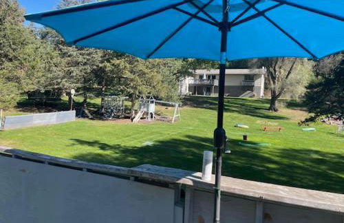 Large Recreational Retreat - Foto 30