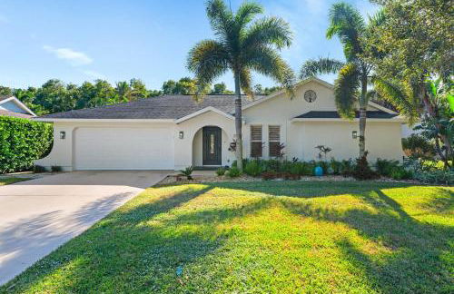 Pet Friendly Pool Home in River Reach of Naples FL - Photo 7