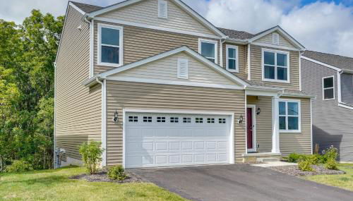 Private Backyard! Spacious Home 25 Mi to Columbus - Foto 3