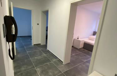 Moderne 2 Zimmer Wohnung Küche und Bad im Zentrum - Photo 27