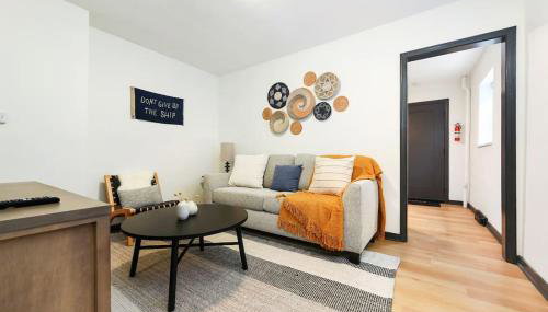 HostWise Stays - Pet Friendly Butler St Apt, Ground Floor with Private Entrance - Foto 1