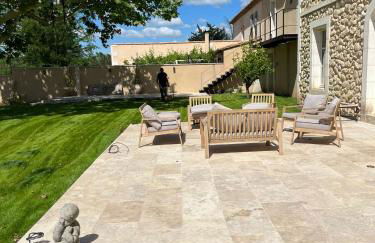 Superbe Mas Provençal rénové avec piscine, billard et climatisation à Paradou - Foto 21