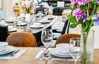 Spacious 6BR Stay with Parking and Near DTLA - Foto 54