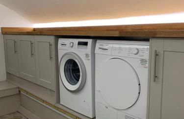 Boutique Bath apartment with 2 beautiful bedrooms - Photo 14