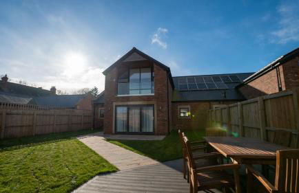Northumberland Luxury Stays - The Galloway - Photo 35